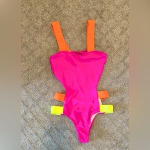 Cut-out one piece bathing suit